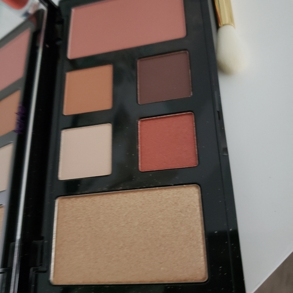 NWT limited edition Tarte bundle - Picture 3 of 5